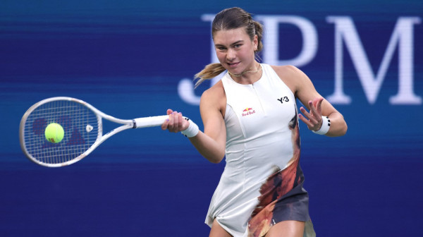 Budućnost je svetla, ali još daleka – Iva na kraju samo flertovala sa preokretom VIDEO