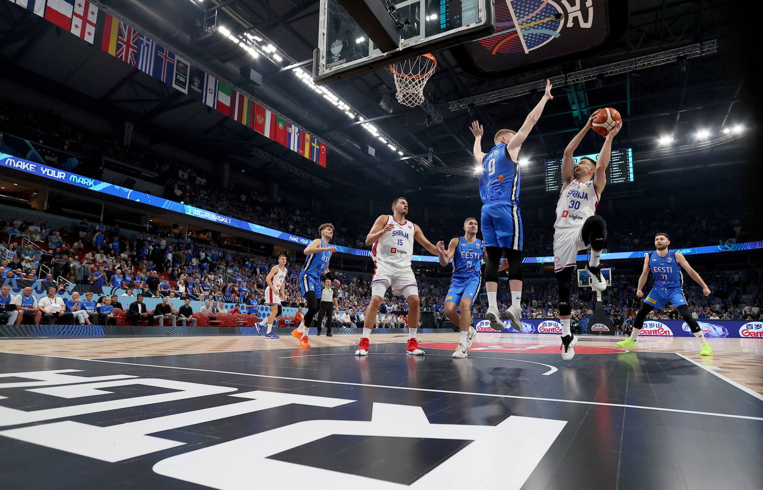 Srbija nadmoćna na premijeri