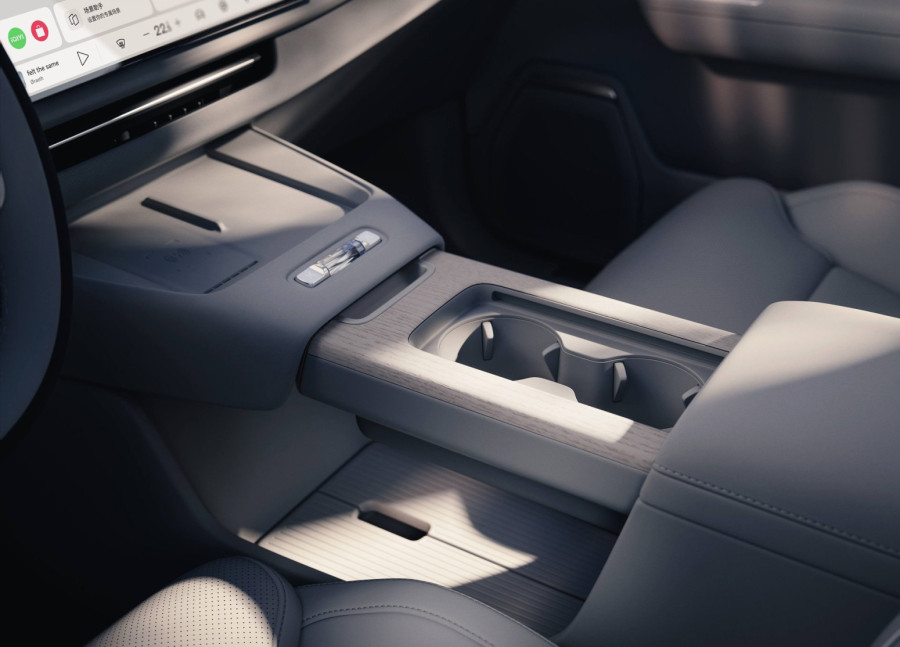 Volvo XC70 se vraća kao luksuzni plug-in hibrid SUV sa dometom do 180 km na struju FOTO