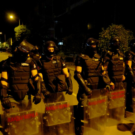 Oglasio se MUP: Policija neće tolerisati nasilje