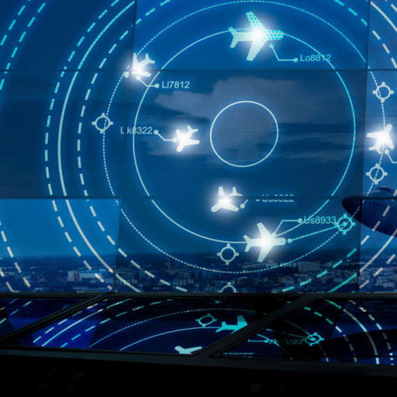 Milion ljudi zabezeknuto pratilo ovaj let na Flight Radaru, svi se pitaju ko je bio na njemu VIDEO