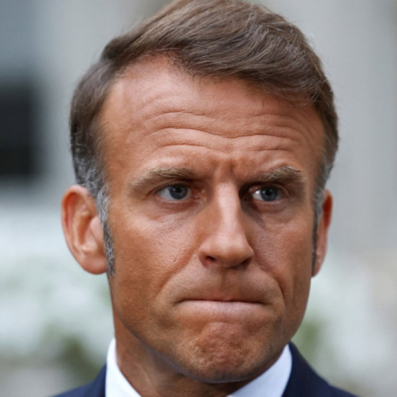 Stigla prva reakcija Makrona na pad vlade