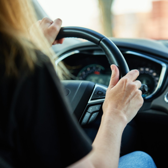 Zamena vozačke bez odlaska na šalter – stiže na vašu kućnu adresu