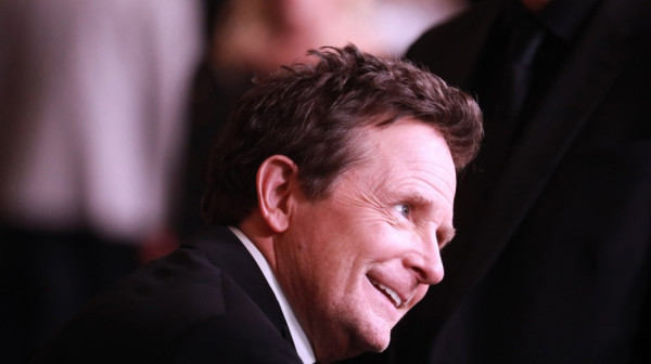 Majkl Džej Foks se vraća: Fanovi oduševljeni što ga vide VIDEO