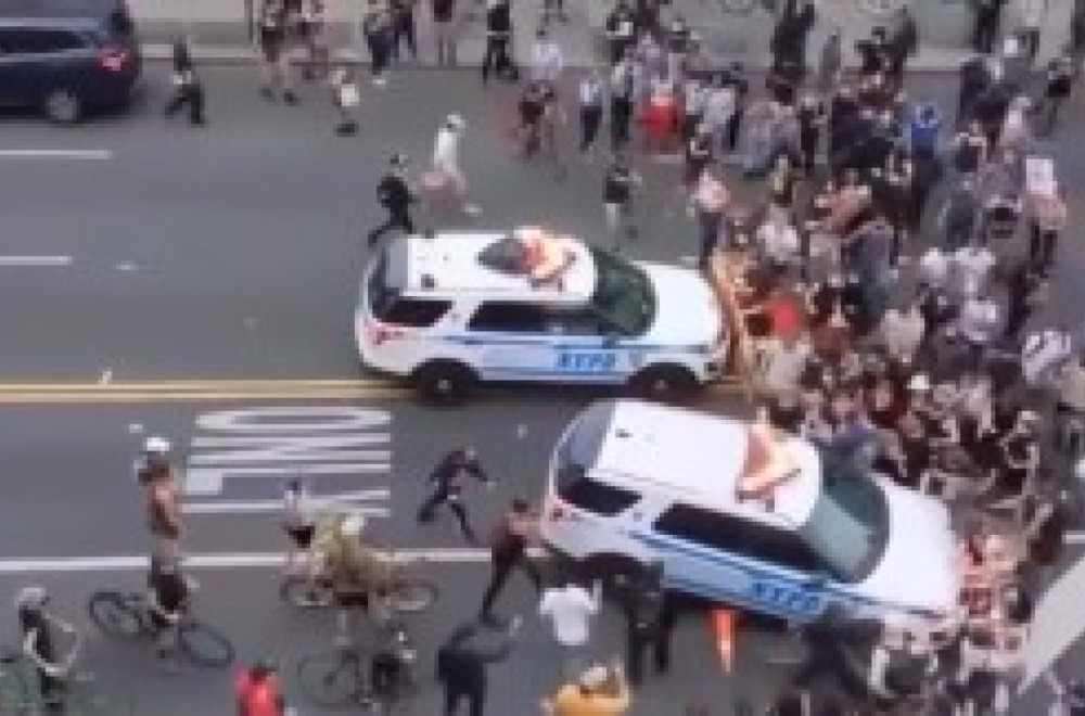 Evo kako izgledaju blokade u demokratiji: Policija "čisti" blokadere sa ulica VIDEO