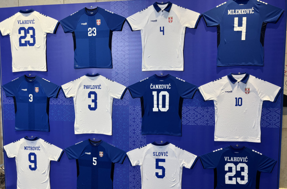 Fudbaleri Srbije u plavom - nešto sasvim drugačije! FOTO