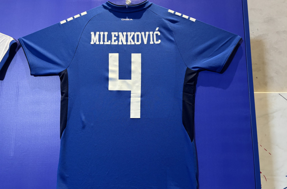 Fudbaleri Srbije u plavom - nešto sasvim drugačije! FOTO