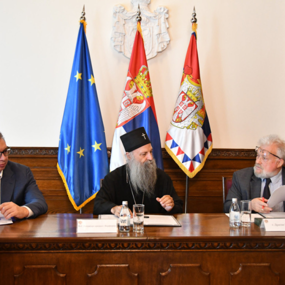 Vučić: Srbija će na dostojan način obeležiti 200 godina Matice srpske, to je stub našeg duhovnog trajanja FOTO