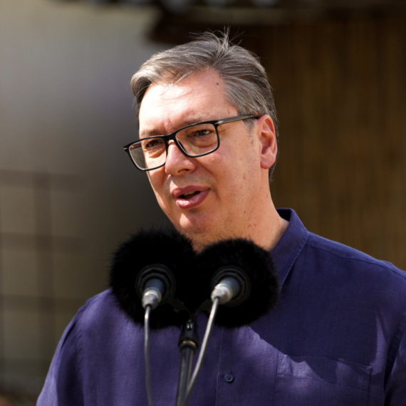 Rastu penzije, ali i plate, a cene padaju: Računica je jasna; Cilj – bolji životni standard građana