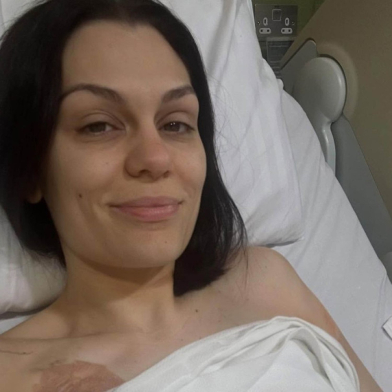 Džesi Džej mora na još jednu operaciju karcinoma dojke: "Osećam se frustrirano i tužno"