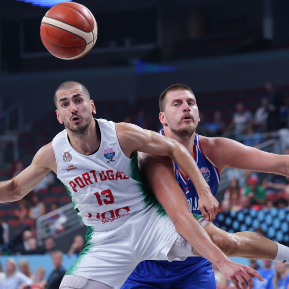 Srbija se "iščupala"; Pešić "zagrmeo": "Petruševu je to zabranjeno" – FIBA će ga suspendovati?