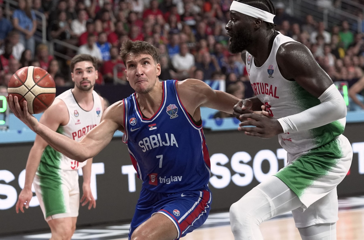 Trenutak kada se Bogdan povredio – poznato i stanje kapitena! VIDEO