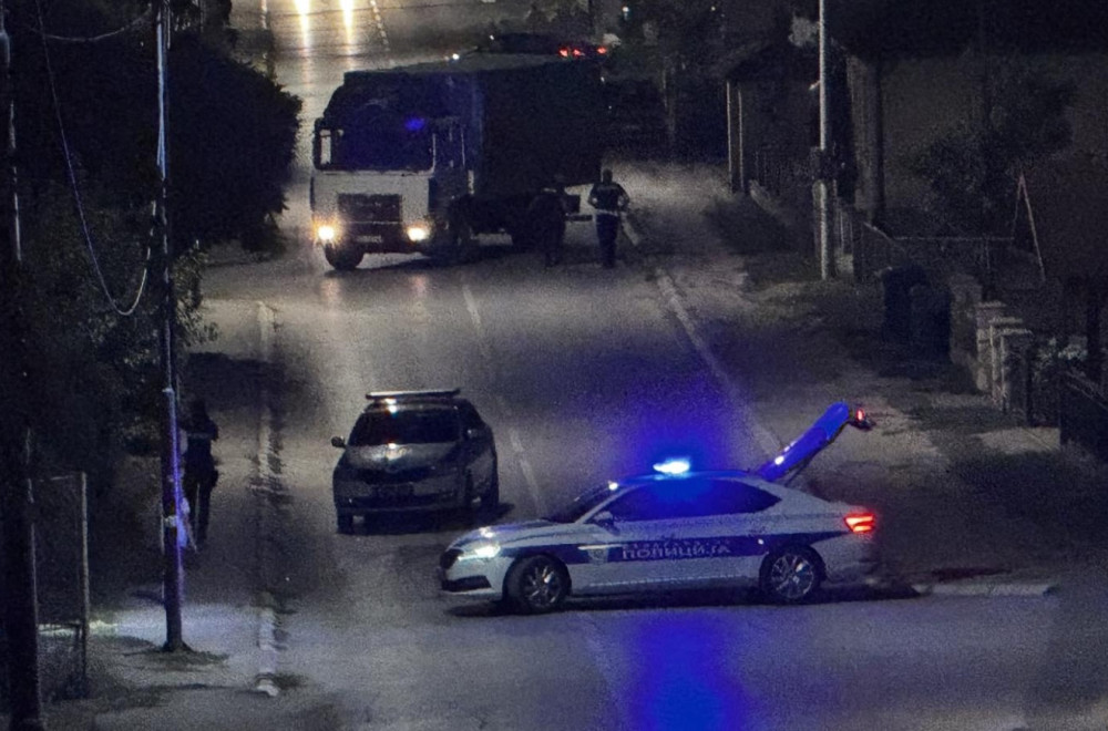 Sudarili se kamion i policijsko vozilo u Arilju FOTO