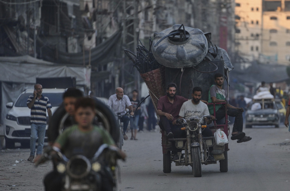 Exodus: 320,000 people left their homes