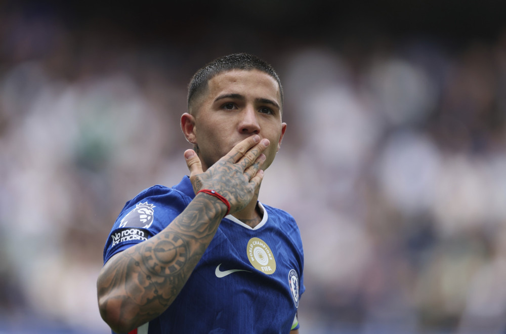 Čelsiju komšijski derbi – sudije ponovo "brljale"