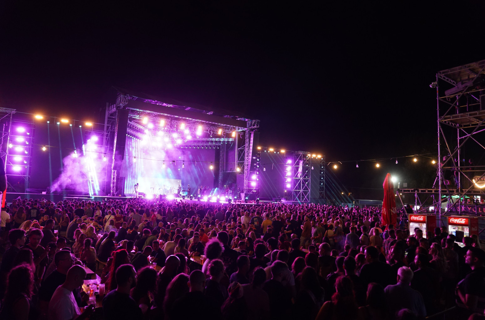 "Minut buke za Boru": Riblja Čorba, Joker Out i Brkovi oduševili publiku Belgrade Beer Festa