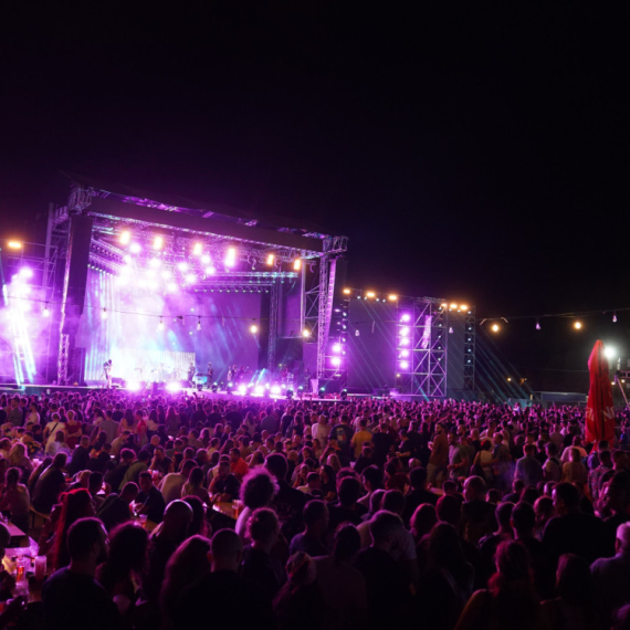 "Minut buke za Boru": Riblja Čorba, Joker Out i Brkovi oduševili publiku Belgrade Beer Festa