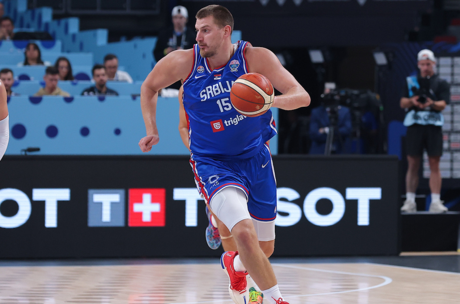 Ovo je prva reakcija Jokića nakon istorijske partije – jedna reč VIDEO