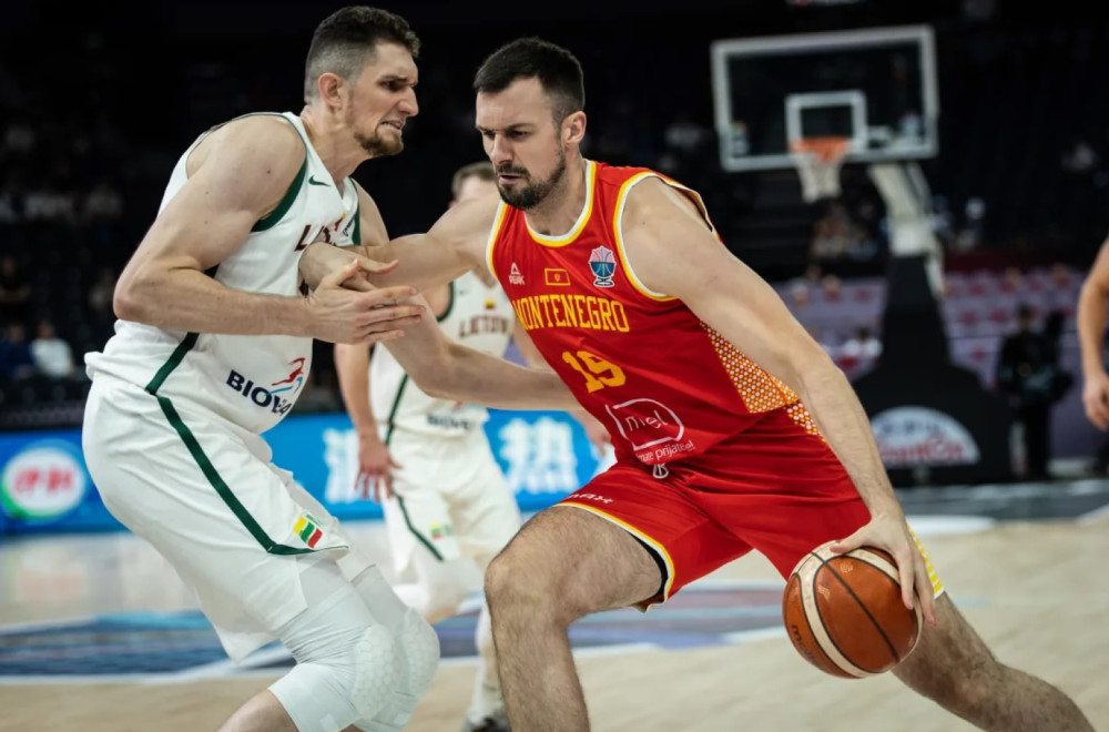 Crna Gora sa 11 igrača traži prolaz grupe