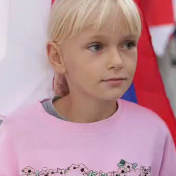 Divne reči iz Mionice; Najmlađi šalju poruku sa skupa: "Ja volim svoju Srbiju" VIDEO