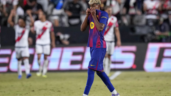 Barsa pobegla sa giljotine – VAR se pokvario pre spornog penala za Jamala