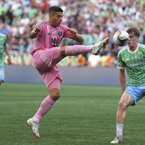 Nekad grizao, sada pljuje – Suares ponovo u središtu skandala VIDEO