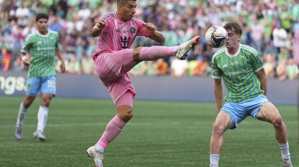 Nekad grizao, sada pljuje – Suares ponovo u središtu skandala VIDEO