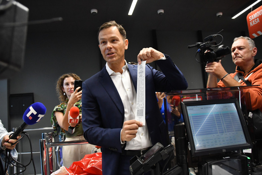 Od danas snižene cene; Mali u kupovini: Račun prošle nedelje iznosio 4.991,92 dinara, evo koliko je sada FOTO