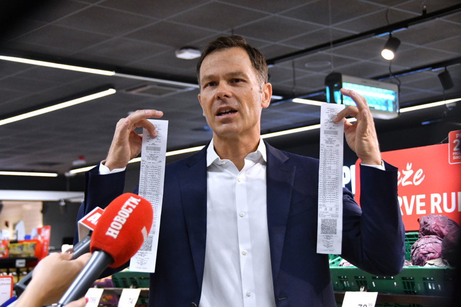 Od danas snižene cene; Mali u kupovini: Račun prošle nedelje iznosio 4.991,92 dinara, evo koliko je sada FOTO