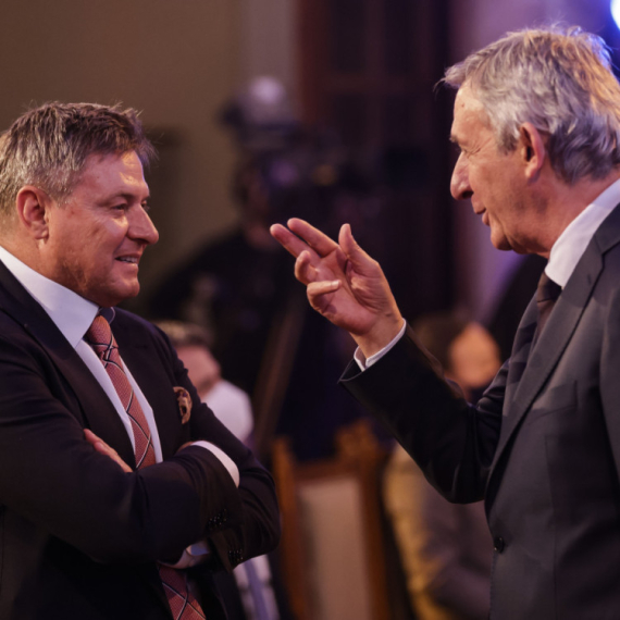 Fudbaleri, ipak, neće posetiti košarkaše u Rigi