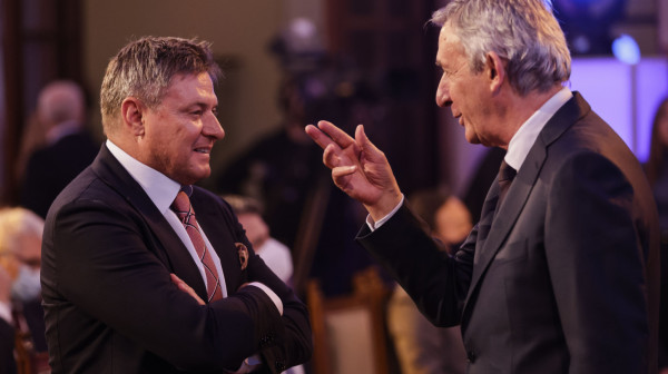 Fudbaleri, ipak, neće posetiti košarkaše u Rigi