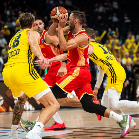 Crna Gora "preživela" i približila se meču protiv Srbije