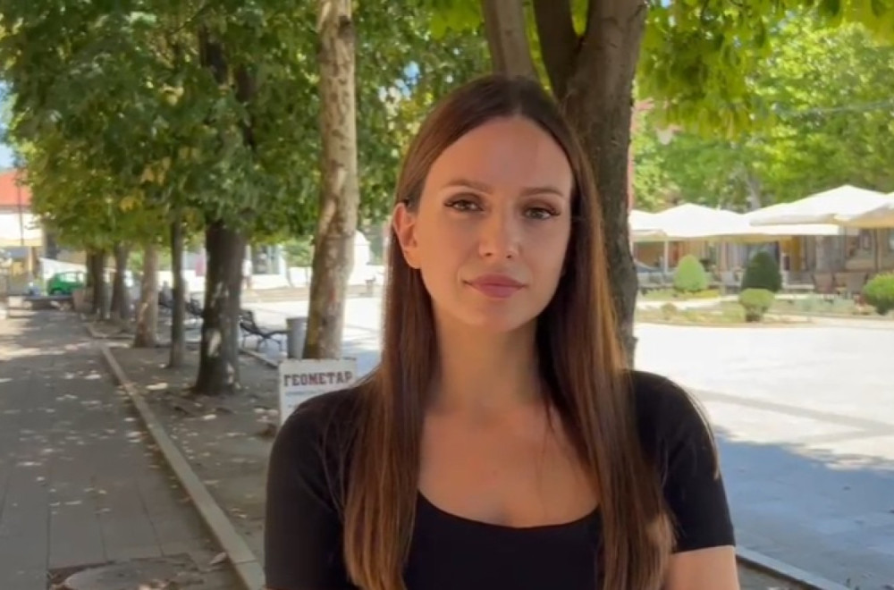 Mlada mama iz Aranđelovca: Snižene cene mi mnogo znače; Hvala našem predsedniku Vučiću VIDEO