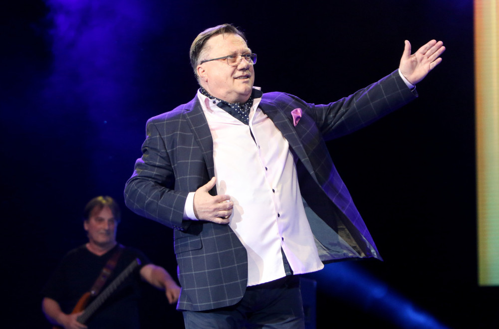 "Neću dijamante": Najveći hit Halida Bešlića niko nije hteo da snimi, a od njega je zgrnuo milione VIDEO