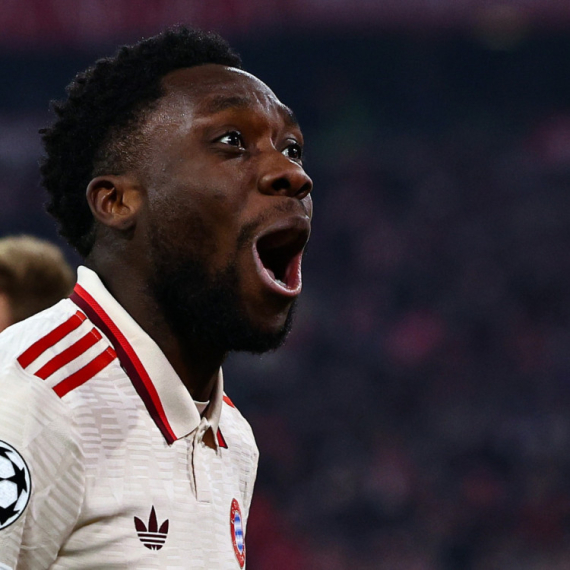 Alfonso Dejvis se vratio posle petomesečne pauze