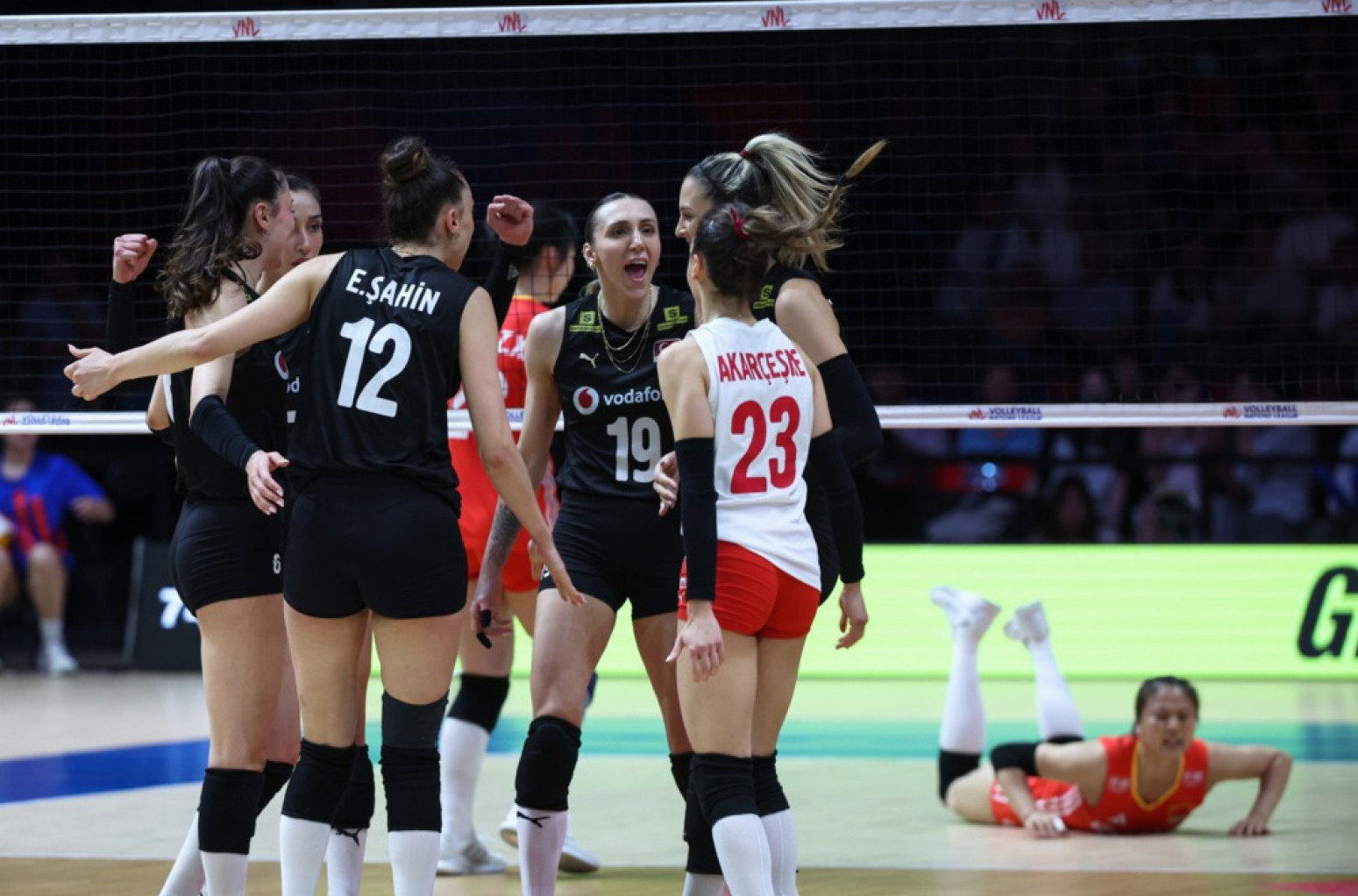 Turska "umirila" Sloveniju – poznati svi četvrtfinalisti SP