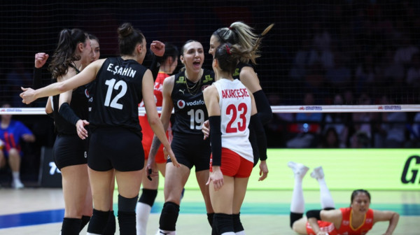 Turska "umirila" Sloveniju – poznati svi četvrtfinalisti SP