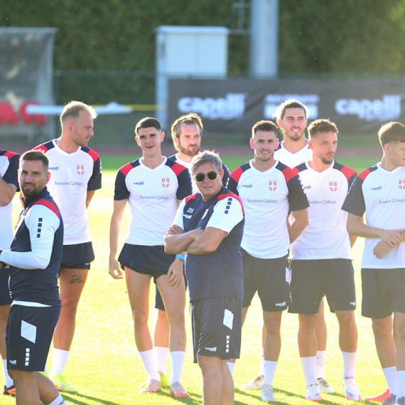 Piksi okupio "Orlove" – u novoj opremi FOTO