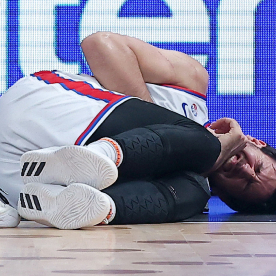 Micić se oglasio posle udarca u stomak