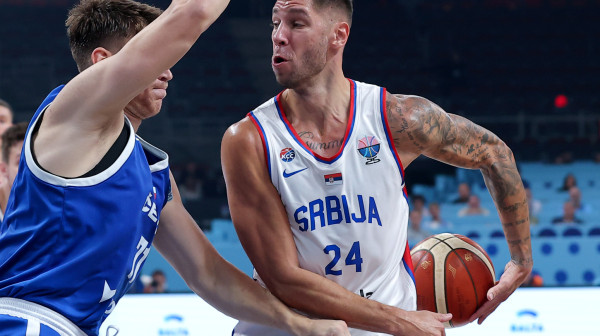 Bajern potvrdio – stigao Stefan Jović VIDEO