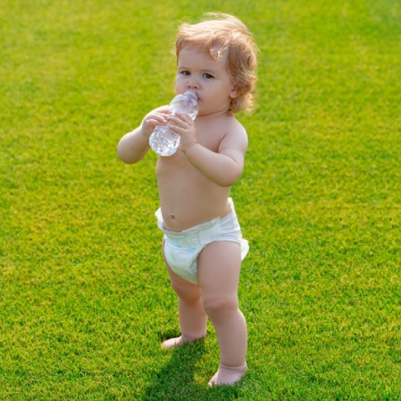 Pustite dete da hoda boso: Postoje dva jaka razloga za to