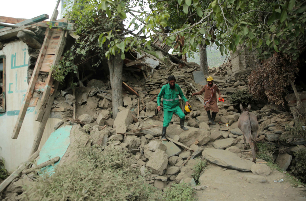 Više od 2.200 mrtvih; Sela sravnjena sa zemljom, ljudi zarobljeni u ruševinama FOTO/VIDEO