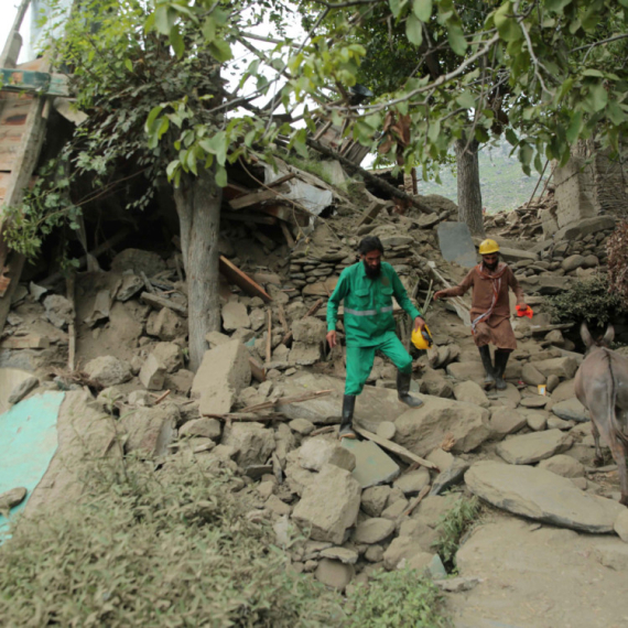 Više od 2.200 mrtvih; Sela sravnjena sa zemljom, ljudi zarobljeni u ruševinama FOTO/VIDEO