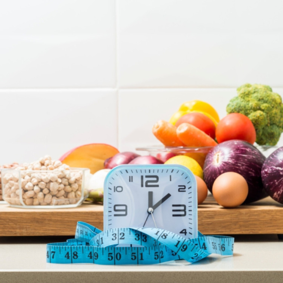 Stručnjak progovorio o novom trendu: "Povremeni post je mač sa dve oštrice"