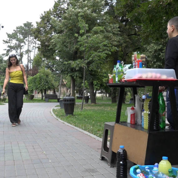 Dečaci iz Novog Pazara oduševili Srbiju: Roditelji su im onkološki bolesnici – oni rade kako bi im pomogli