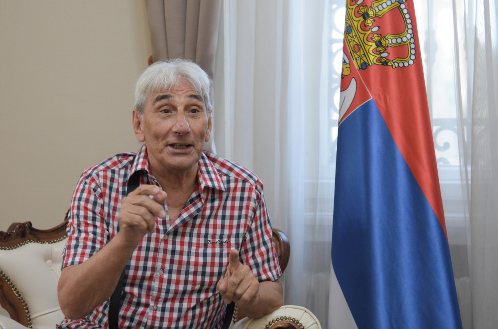 "Sedmorica mladih" su mogli ono što ni diplomate nisu