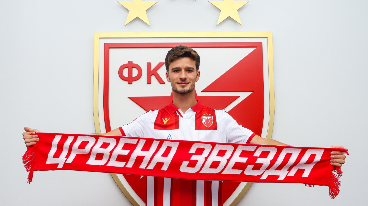 Zvezda promovisala novog veznjaka: "Jedan od razloga zašto sam ovde..."