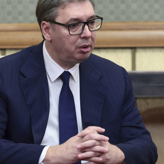 Vučić odgovorio Plenkoviću: Zlonamerne smišljene izjave; Neće biti nikakvog građanskog rata u Srbiji