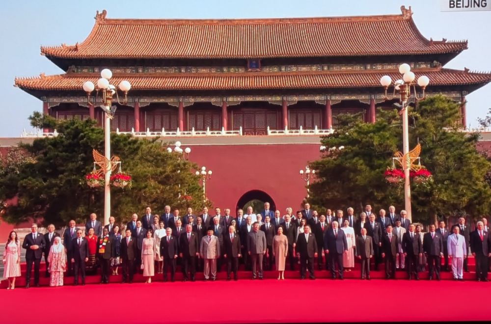 Vučić side by side with world leaders: A powerful image from China PHOTO
