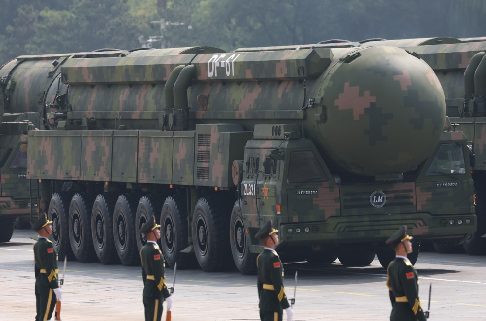 Kina otkrila smrtonosni arsenal: 12 bojevih glava na jednoj raketi, "robot vukovi", podvodni dron FOTO/VIDEO